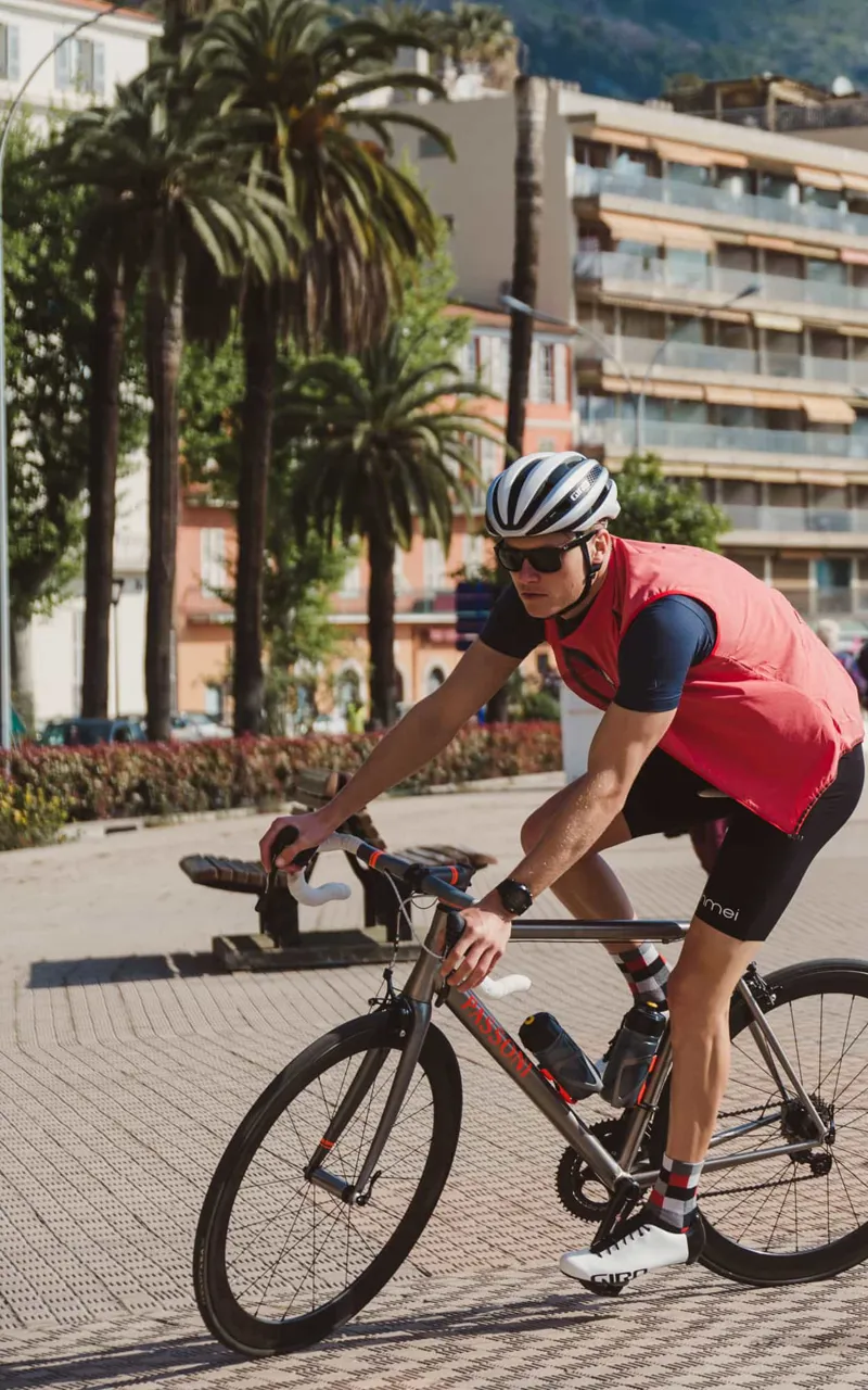 Ashmei Mens Lightweight Cycling Gilet : Charcoal Grey-3