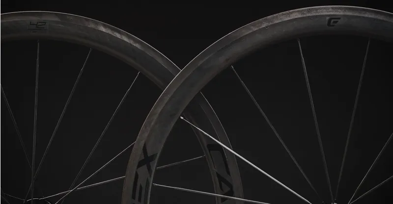 CADEX 42 Tubeless Carbon Wheels-3