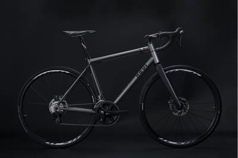 Nevi Titanium Bikes : GRAVEL Disc FRAME-3