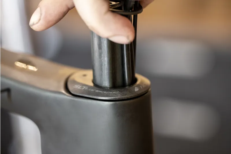 CeramicSpeed OHD SLT Headset Bearing Kit : 2022 Scott Spark Carbon-4