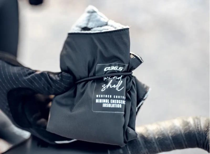 Q36.5 Wind Shell : Black-3