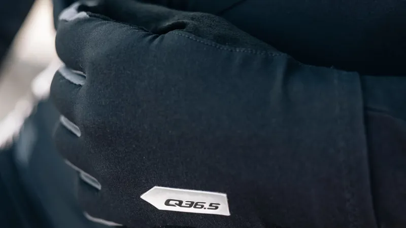 Q36.5 Hybrid Gloves : BLACK-3