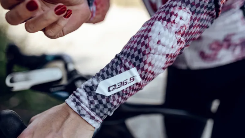 Q36.5 Womens Gregarius Hybrid Long Sleeve Jersey : FRESCO-5