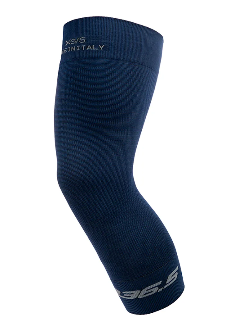 Q36.5 Sun and Air Knee Covers : Navy Blue
