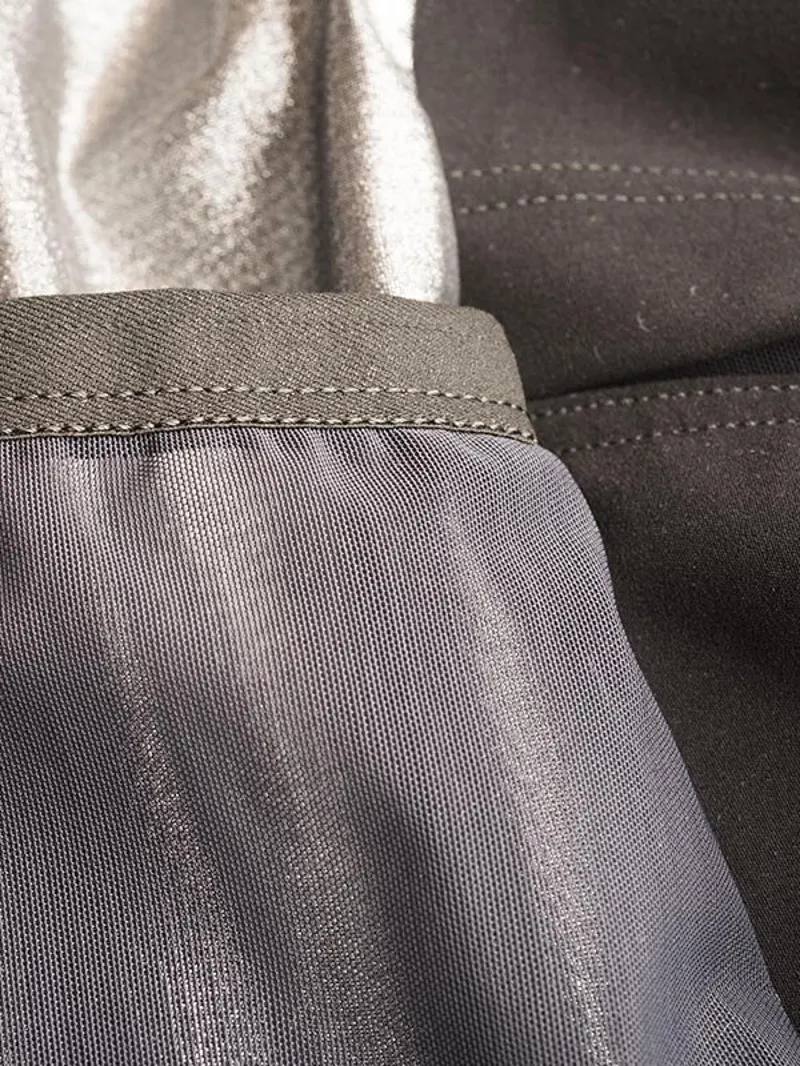 Q36.5 R Insulation Jacket : All-Day Waterproof Jacket.-4