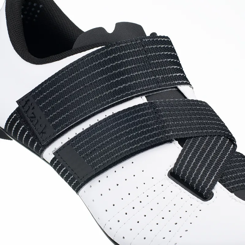 Fizik R5 Tempo Powerstrap Road Cycling Shoes : White / Black-3