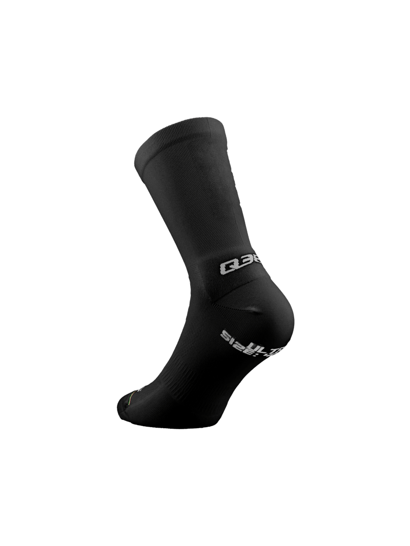 Q36.5 ULTRA Signature 17 Socks : BLACK-1