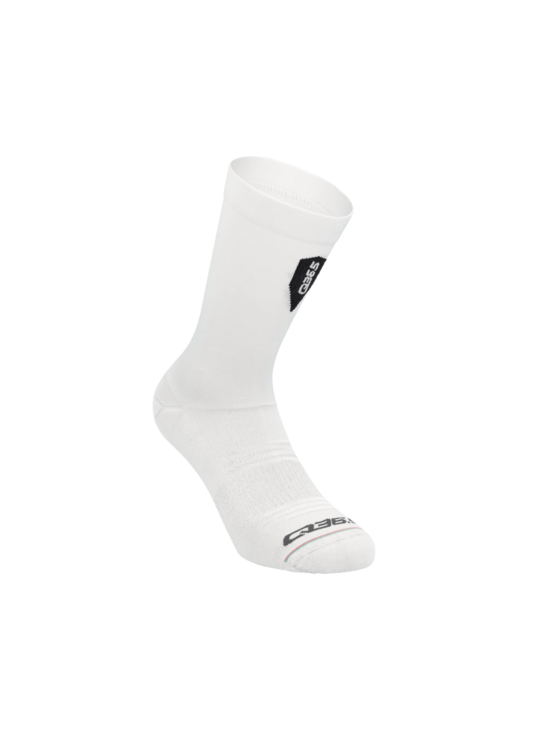 Q36.5 ULTRA Signature 17 Socks : WHITE