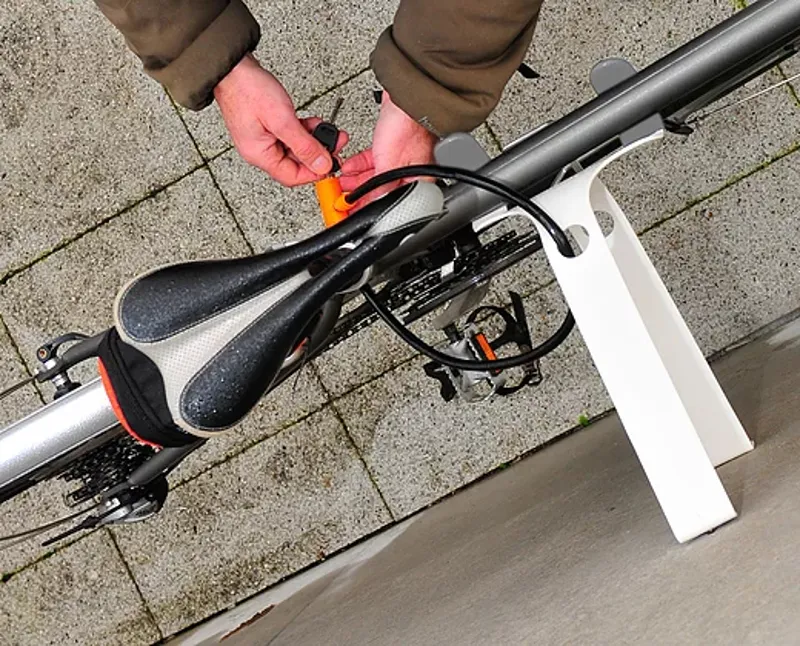 Cactus Tongue UNI-X Wall Mounted Bike Hanger : GREY-4