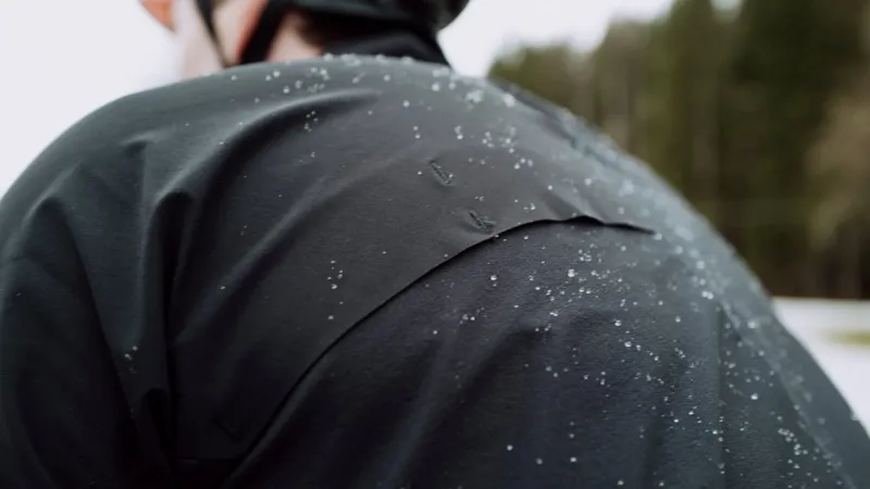 Q36.5 Bat Shell Long Sleeve Jersey : Black-3