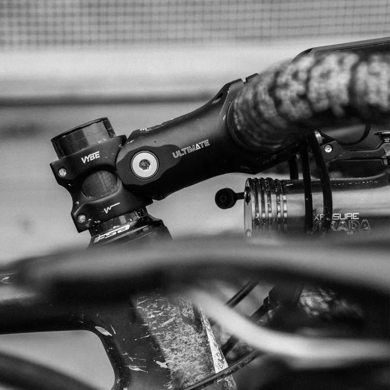 USE VYBE Aluminium Gravel Suspension Stem in Black-6