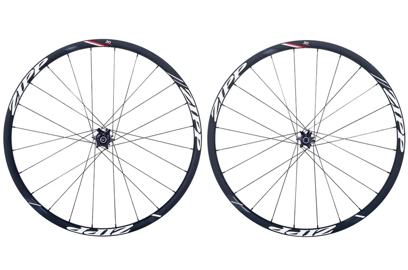 Zipp 30 Course Disc Brake Tubeless Ready Wheels : Rear Campagnolo-1