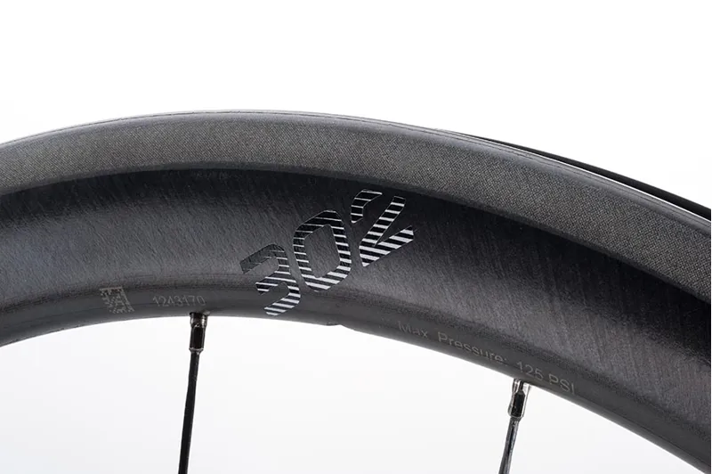 ZIPP 302 Carbon Clincher Wheel : Rear : Campagnolo-1
