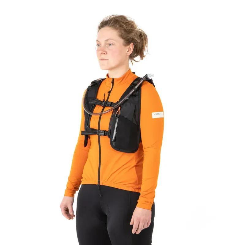 Restrap RACE Hydration Vest : 2 Litre in Black-3