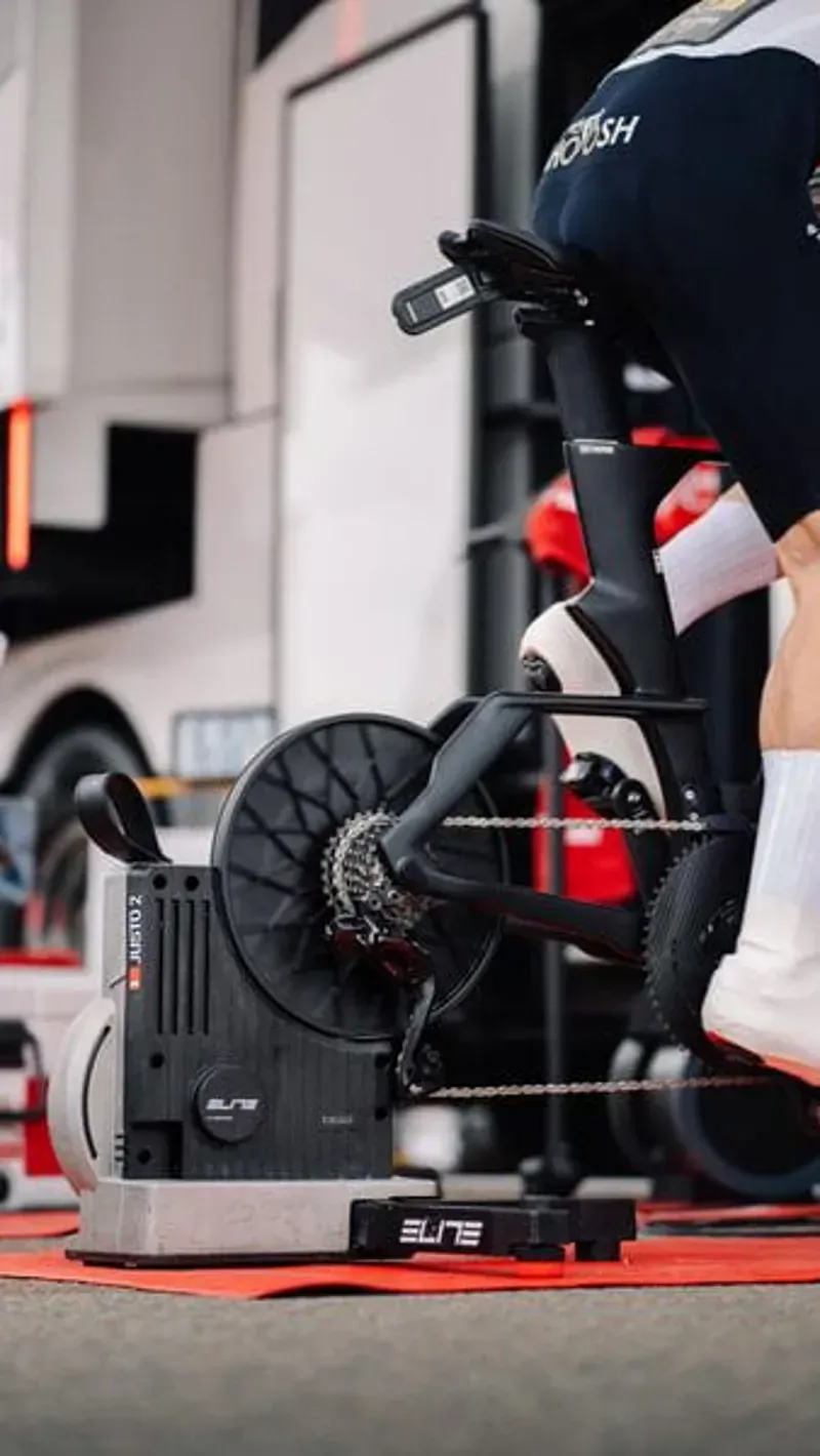 Elite Justo 2 Direct Drive FE-C Mag trainer with OTS power and Wi-Fi-2